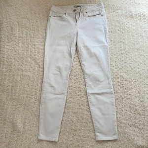 White Joe’s skinny leg jeans